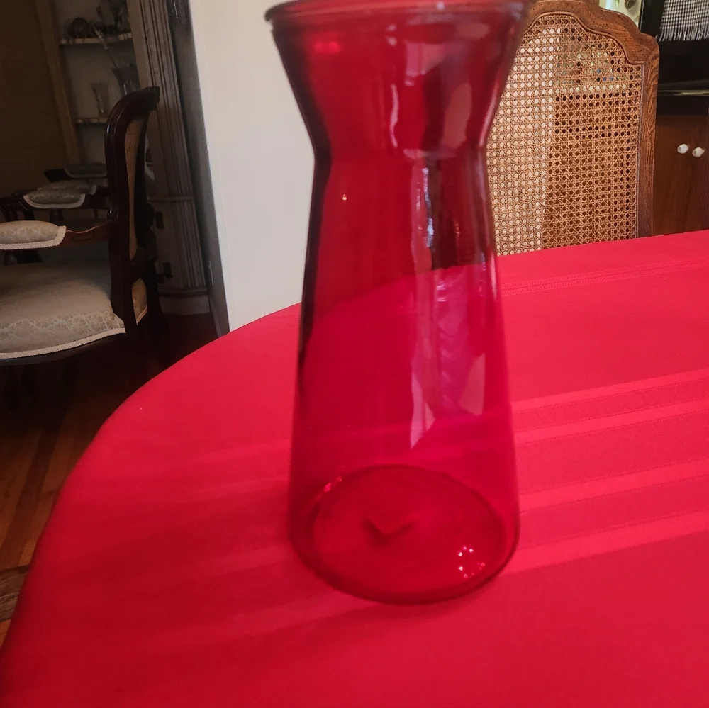 Elegant Red Glass Vase